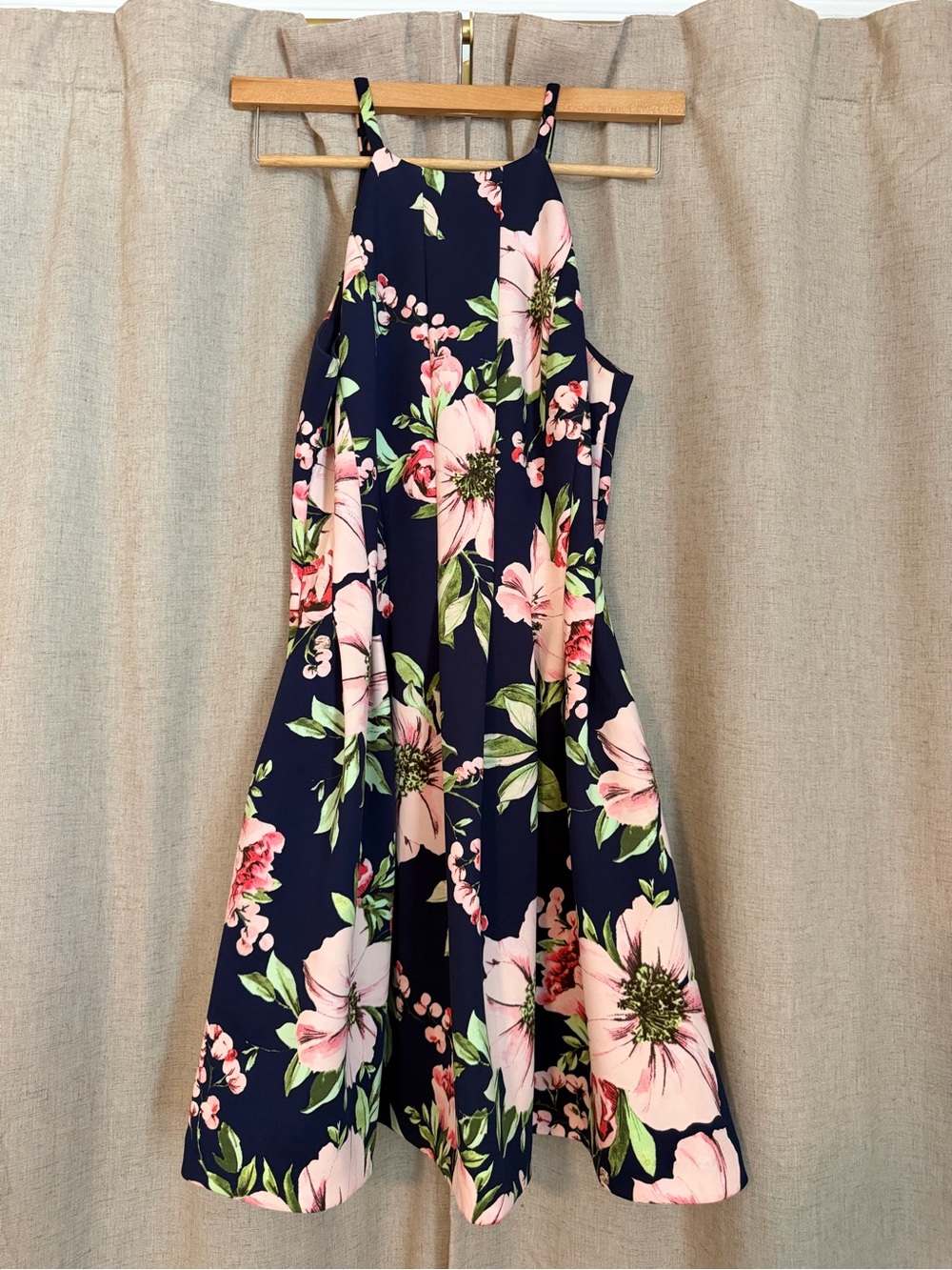 Vince Camuto Floral Slip Dress with Zipper & Structured Torso